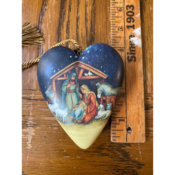 Susan Winget Art Hearts Oh Holy Night Nativity Scene Ornament W/Key Gold & Blue - Picture 4 of 6
